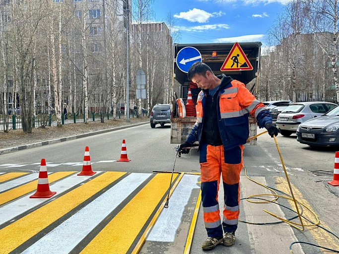 Дороги Сургута готовят к обновлению: Муниципальное предприятие закупает материалы для дорожной разметки