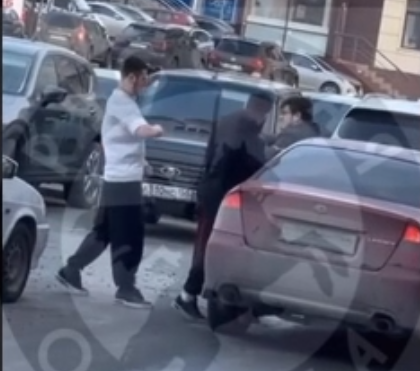 В Сургуте южане избили местного жителя за замечание: в дело вмешалась «Русская община»