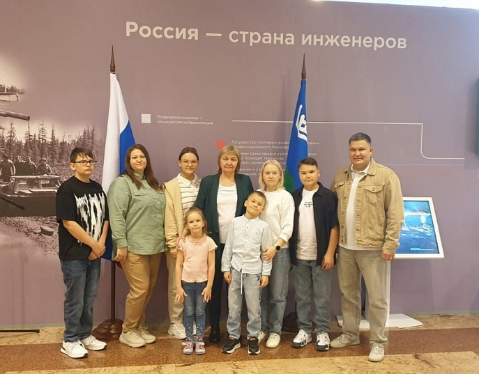 Сургутский район участвует в выставке «Трудовые династии» на ВДНХ
